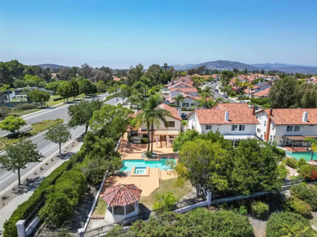 Why Re-Roofing in San Diego County Is Different
